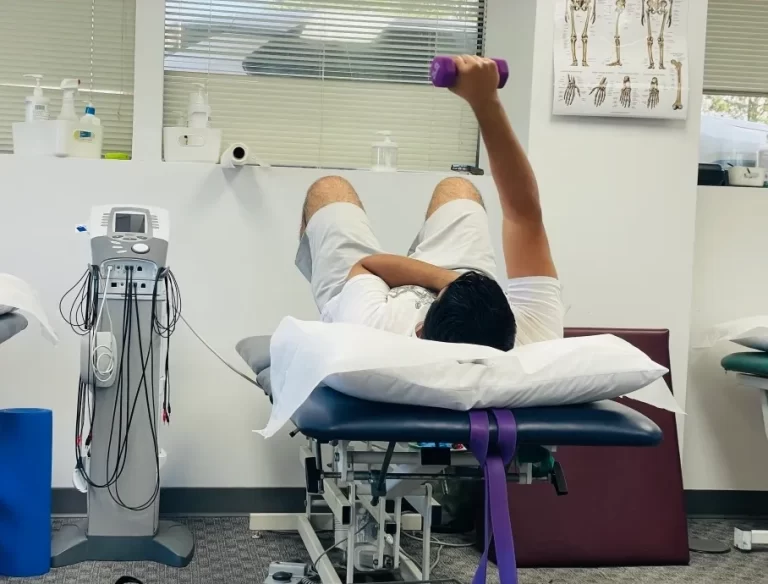 Physical Therapy vs. Surgery: Making the Right Choice in 2025